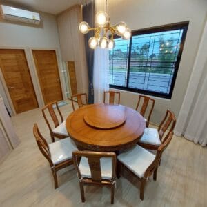 Teak solid wood round table